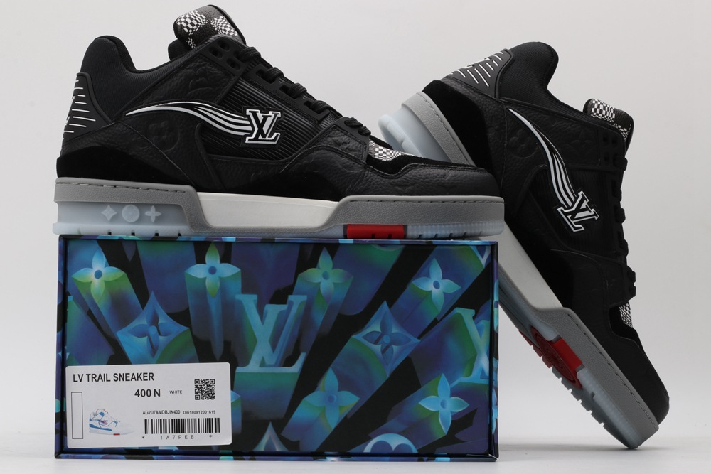 L*V SNEAKER